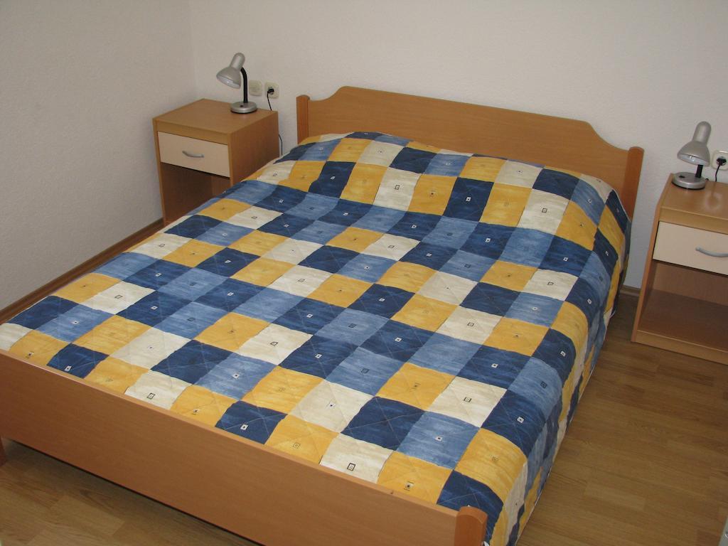Apartments Jerica Bol Szoba fotó