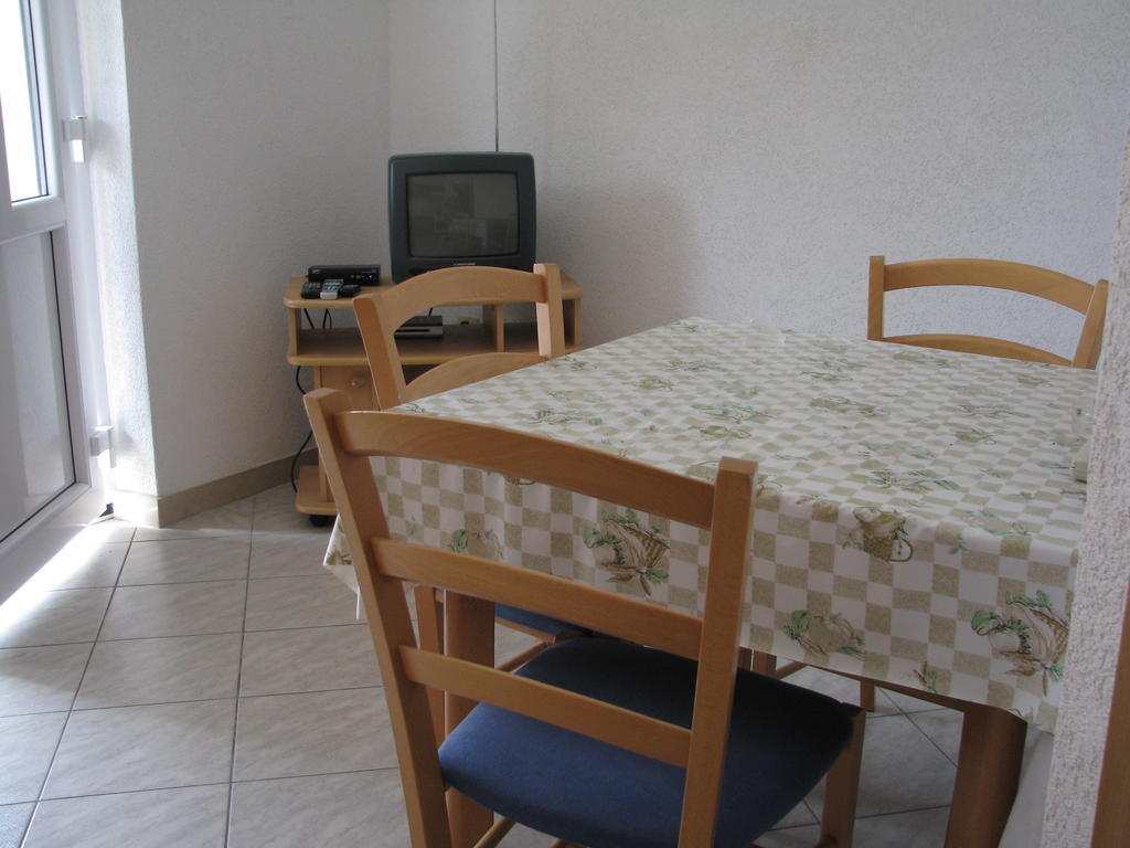 Apartments Jerica Bol Szoba fotó